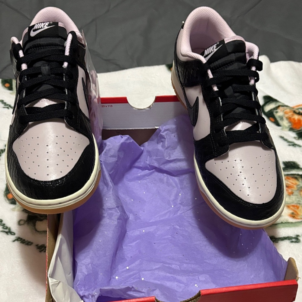 Nike Black and Light Pink Sneakers